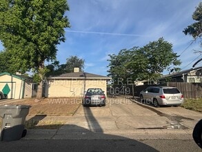 Building Photo - 1006 Circuit Dr