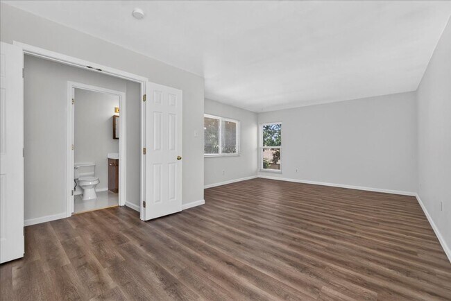 Building Photo - 18 Spring Song Ct