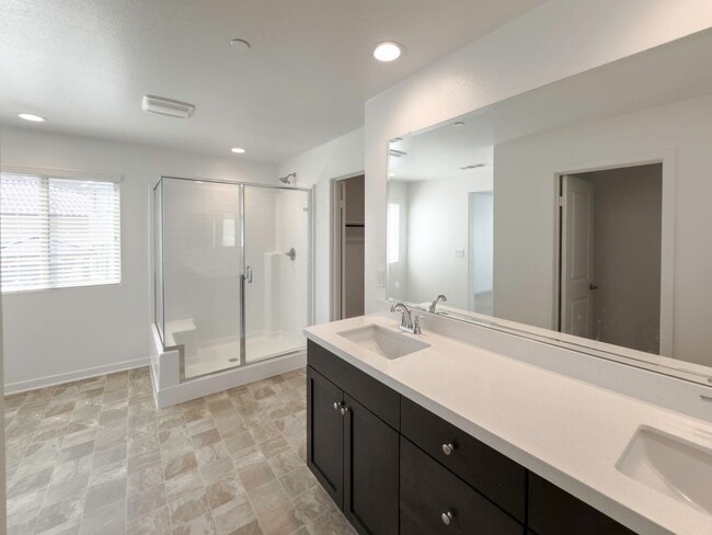 Building Photo - Newer Construction, Exquisite 4 Bedroom + ...