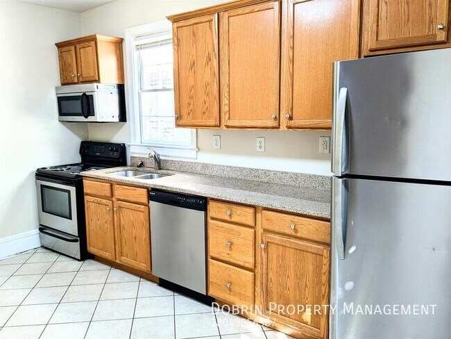 Building Photo - 111 E Leigh St