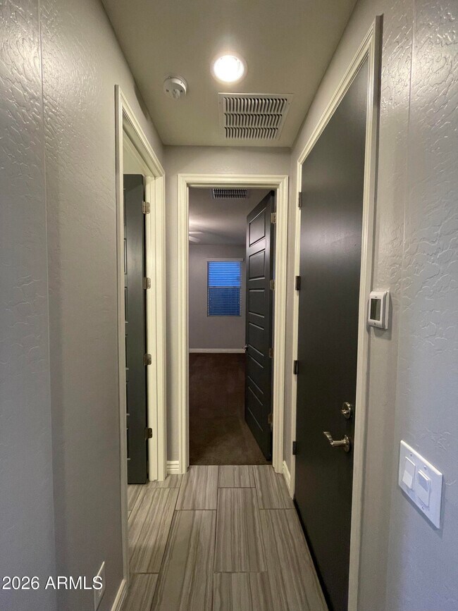 Building Photo - 10154 Theorem Dr