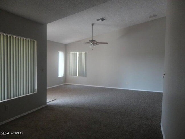 Building Photo - Peoria rental -111th Ave/ Olive