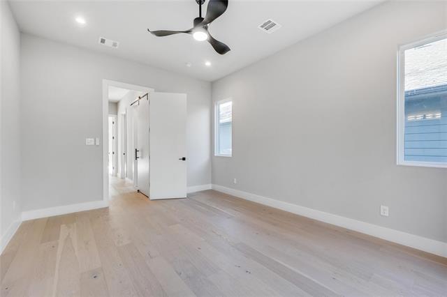 Building Photo - 2333 Vagas St