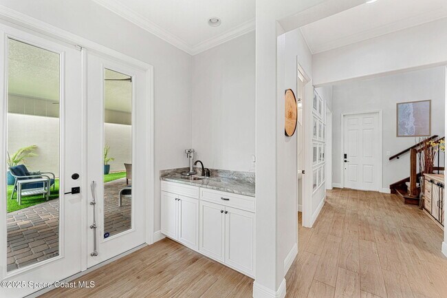 Building Photo - 2300 Addison Dr