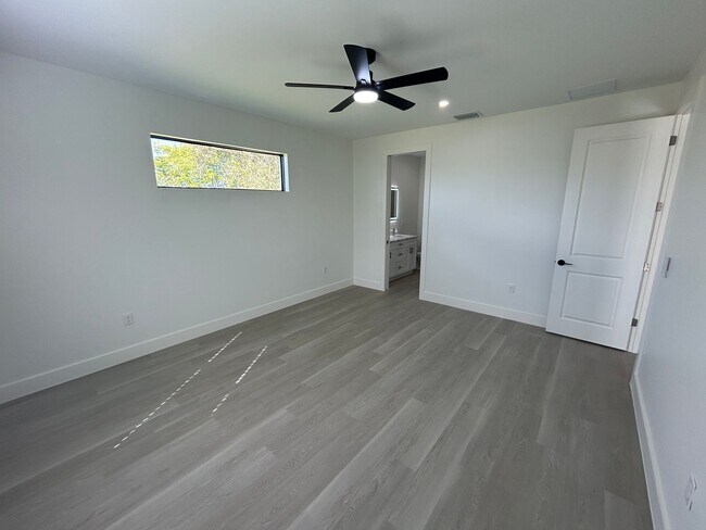 Building Photo - Luxury Duplex for Immediate Rent in Burnt Store Meadows, Punta Gorda