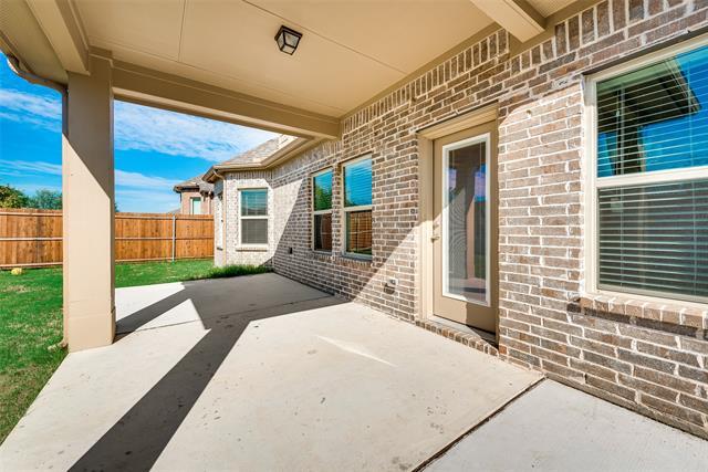 Building Photo - 916 Lake Sierra Wy