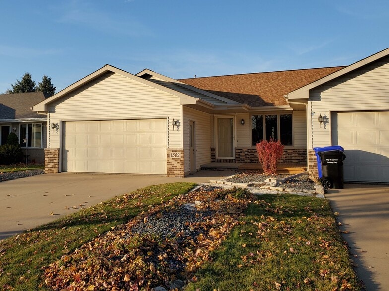 Primary Photo - 1502 W Weiland Ln