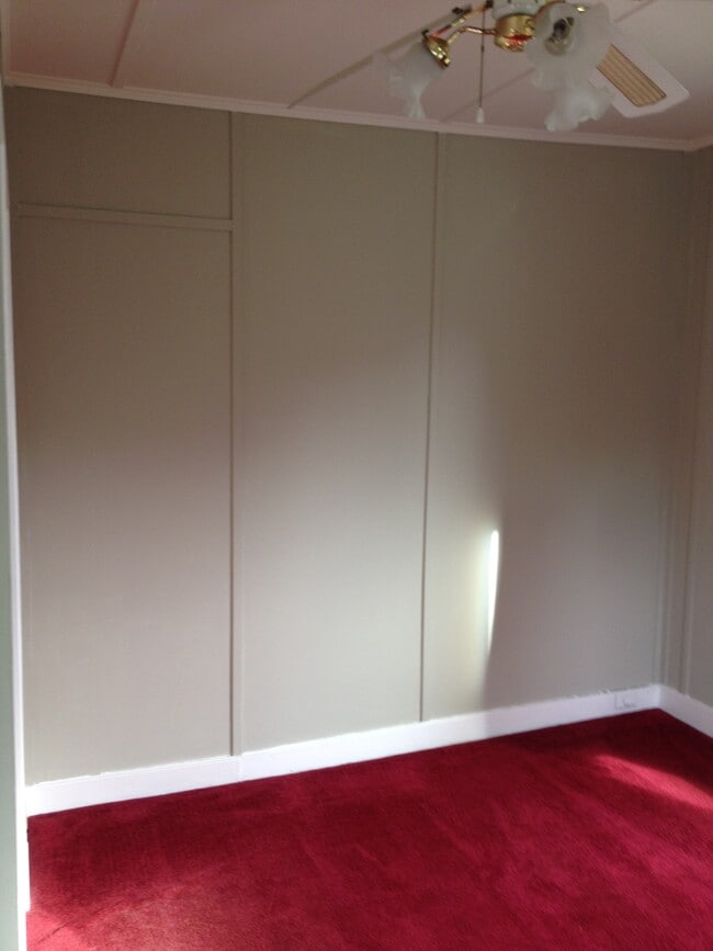 1st flr bdrm 2 - 219 Main St