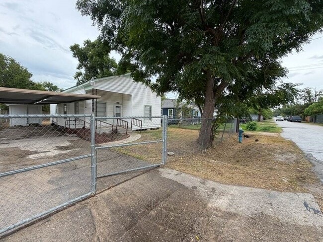 Building Photo - 4622 Falls St