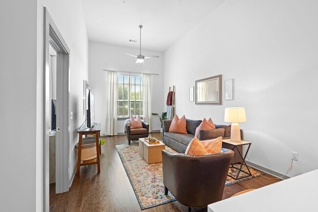 Building Photo - 1638 54th Ave N