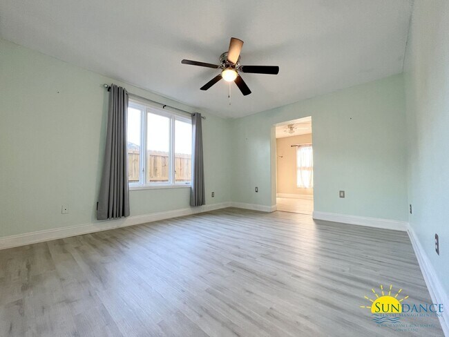 Building Photo - 1059 Windmill Dr