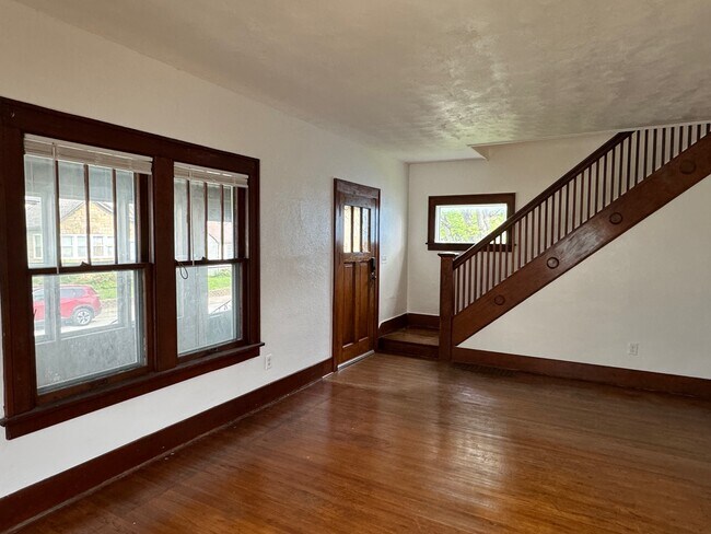 Building Photo - 2207 Wilkes Ave