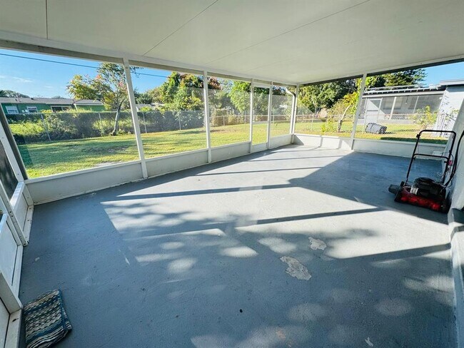 Building Photo - 7024 Moderna Way