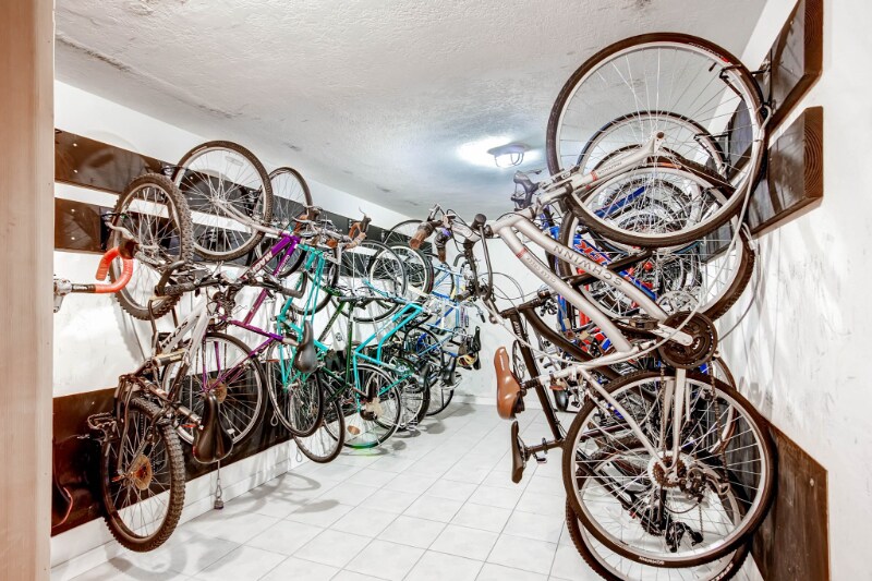 Building Photo - 1045 N Clarkson St