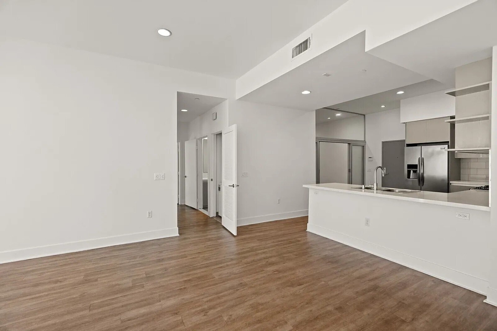 Building Photo - 5308 Sepulveda Blvd