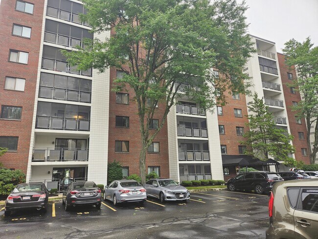 Building Photo - 12 9th St