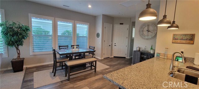 Building Photo - 82 Burgundy