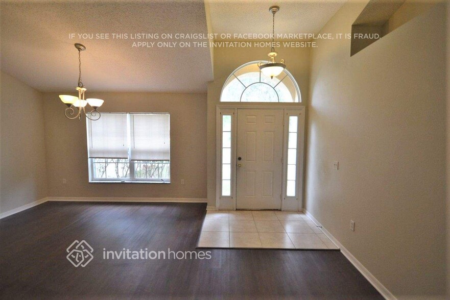 Building Photo - 2595 Valmora Ct