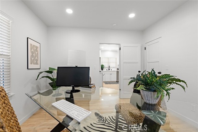 Building Photo - 267 Olive St