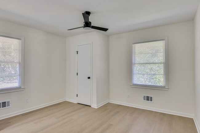 Building Photo - 2618 Providence Ct