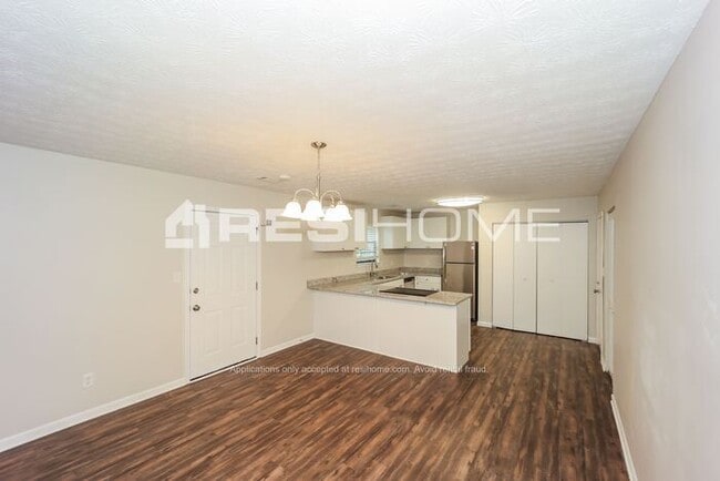 Building Photo - 6926 Apache Ln