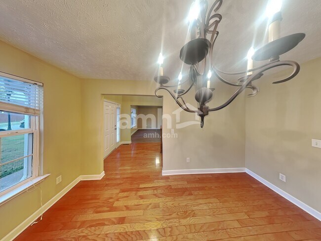 Building Photo - 3505 Bent Wood Ct