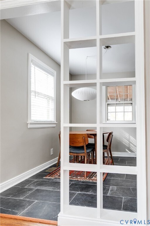 Building Photo - 3342 Grandview Dr