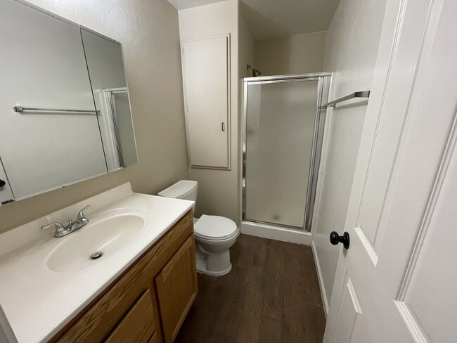 Building Photo - 5811 Wagon Wheel Ln