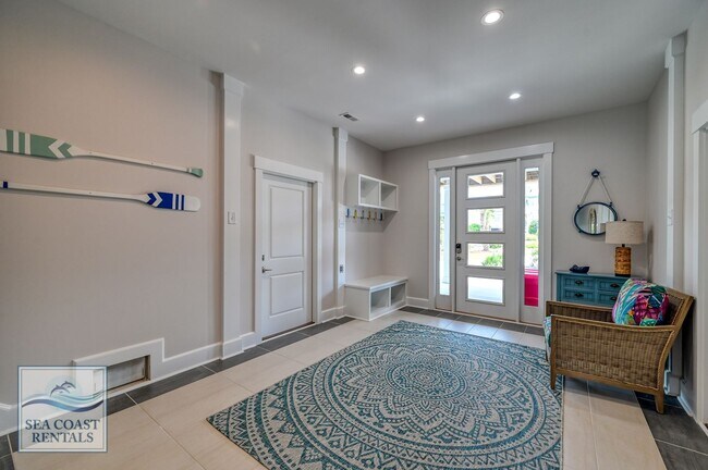 Building Photo - OFF-SEASON MONTHLY RENTAL - IT'S A BIG DILL!!