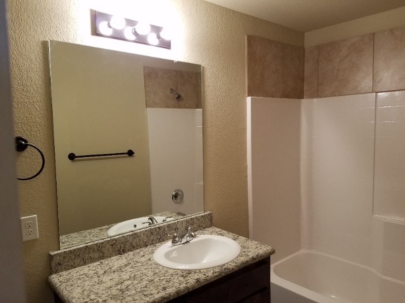 Building Photo - 120 Crossfire Ct