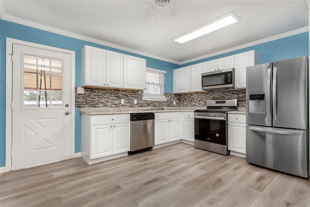 Building Photo - 926 Powell Rd