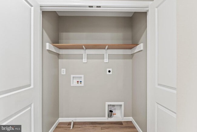 Building Photo - 41573 Church St