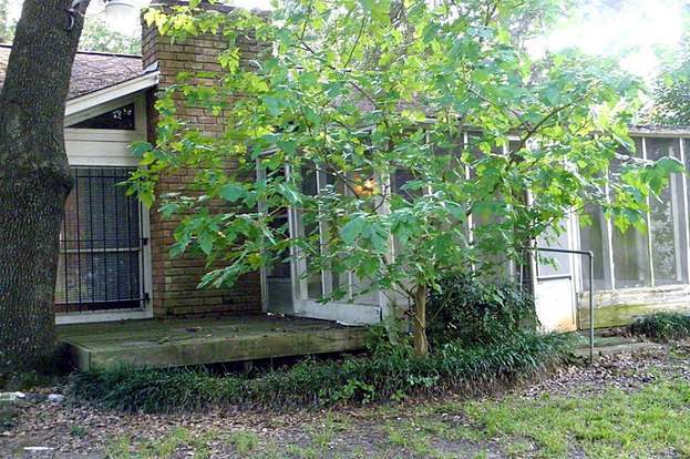 Building Photo - 223 Normal Park Dr