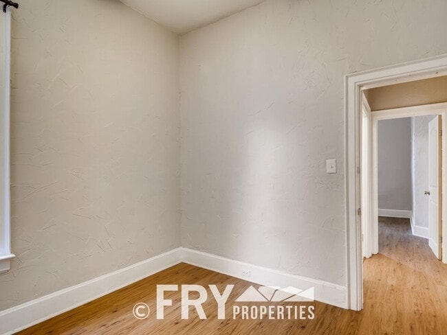 Building Photo - Short Term Lease Needed for Quaint Potter Highlands Home