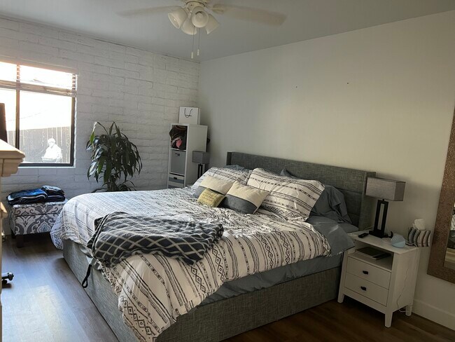 Building Photo - 3046 N 32nd St