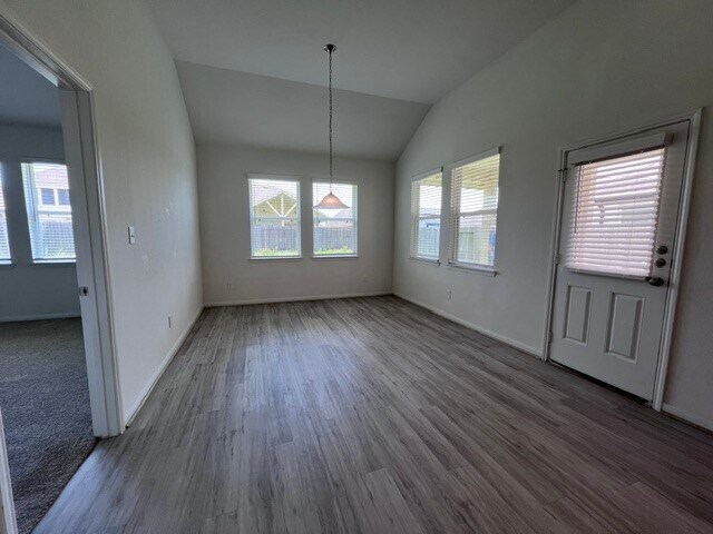 Building Photo - 14147 Little River Dr