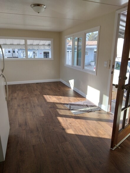 Dining Area - 3300 Portola Dr