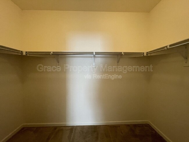 Building Photo - 618 W 171st Pl