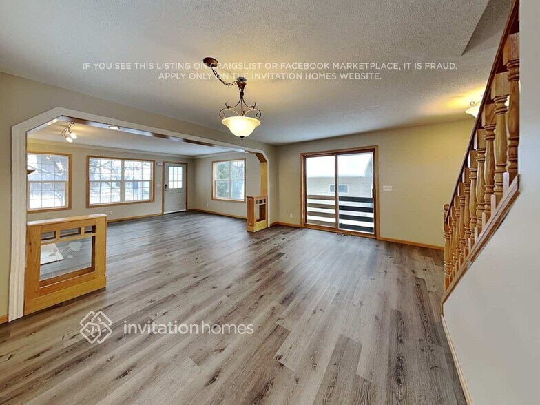 Building Photo - 85 Grove St