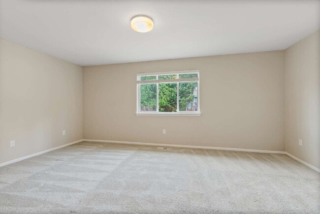 Building Photo - Extravagant Home for Rent - Heart of Covington