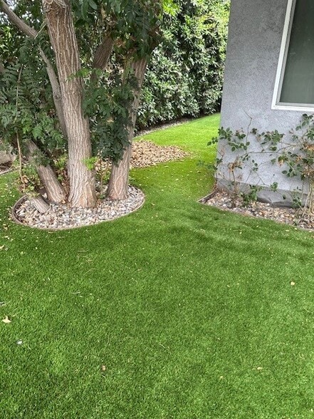 Building Photo - 1419 W 216th St