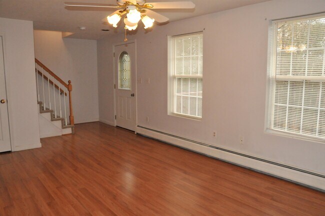Building Photo - 147 High Rock Rd