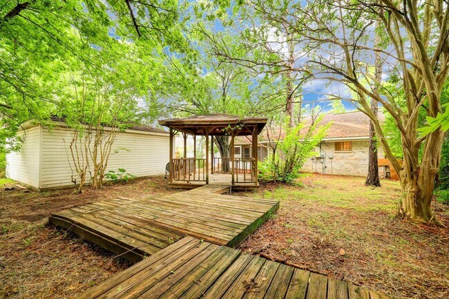 Building Photo - 12534 Millbanks Dr