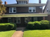 Building Photo - Wonderful 2 Bedroom 1.5 Bathroom