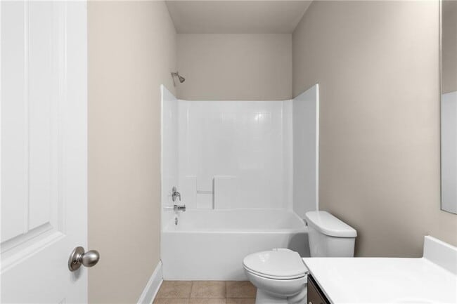 Building Photo - 2340 Cain Cir