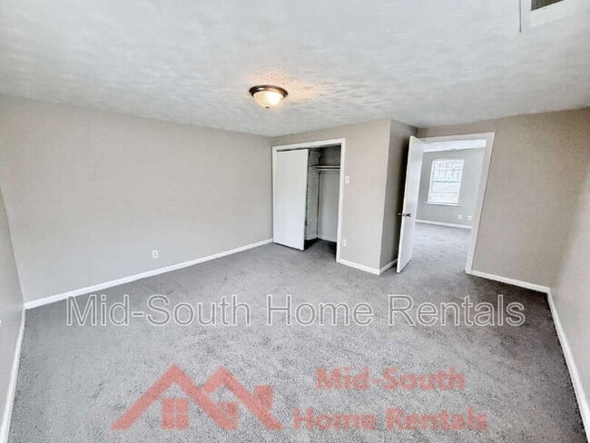 Building Photo - 3389 Cypress Rd