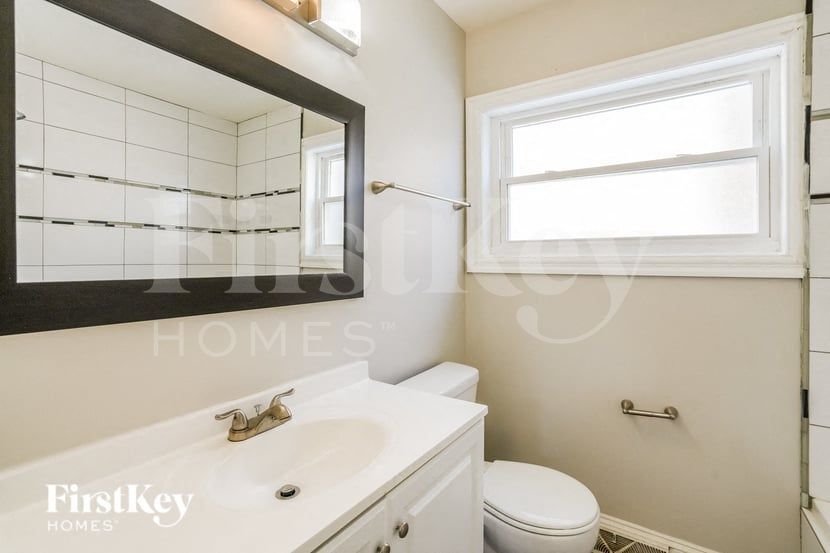 Building Photo - 6627 S Keating Ave