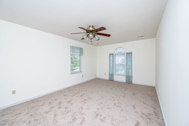 Building Photo - Very Well Maintained Midlothian Home Available NOW!