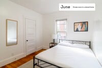 Building Photo - Room in Shared 4 bed/1 bath home in JFK/UMass