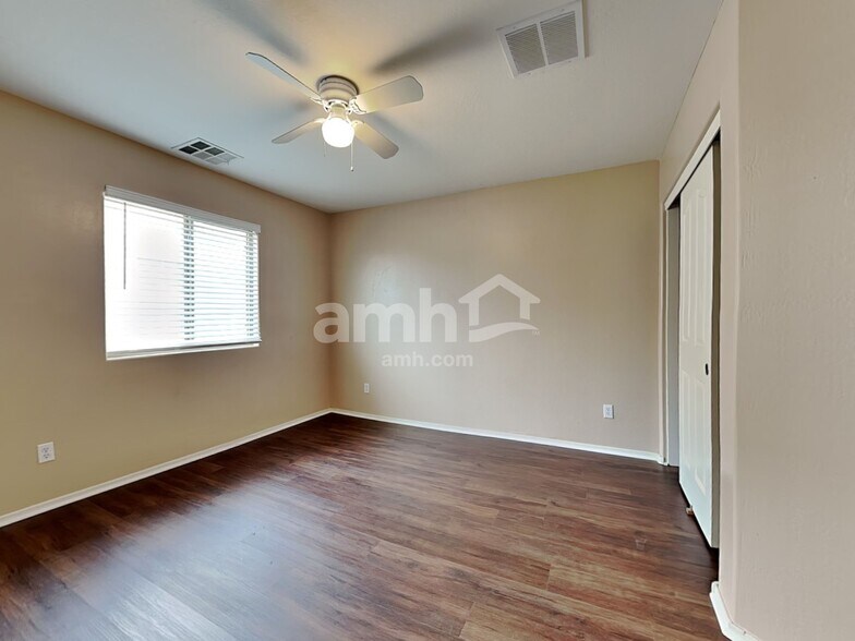 Building Photo - 3908 N 294th Ln